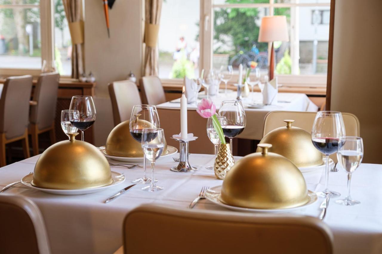 אוברסטדורף Hotel Mohren מראה חיצוני תמונה