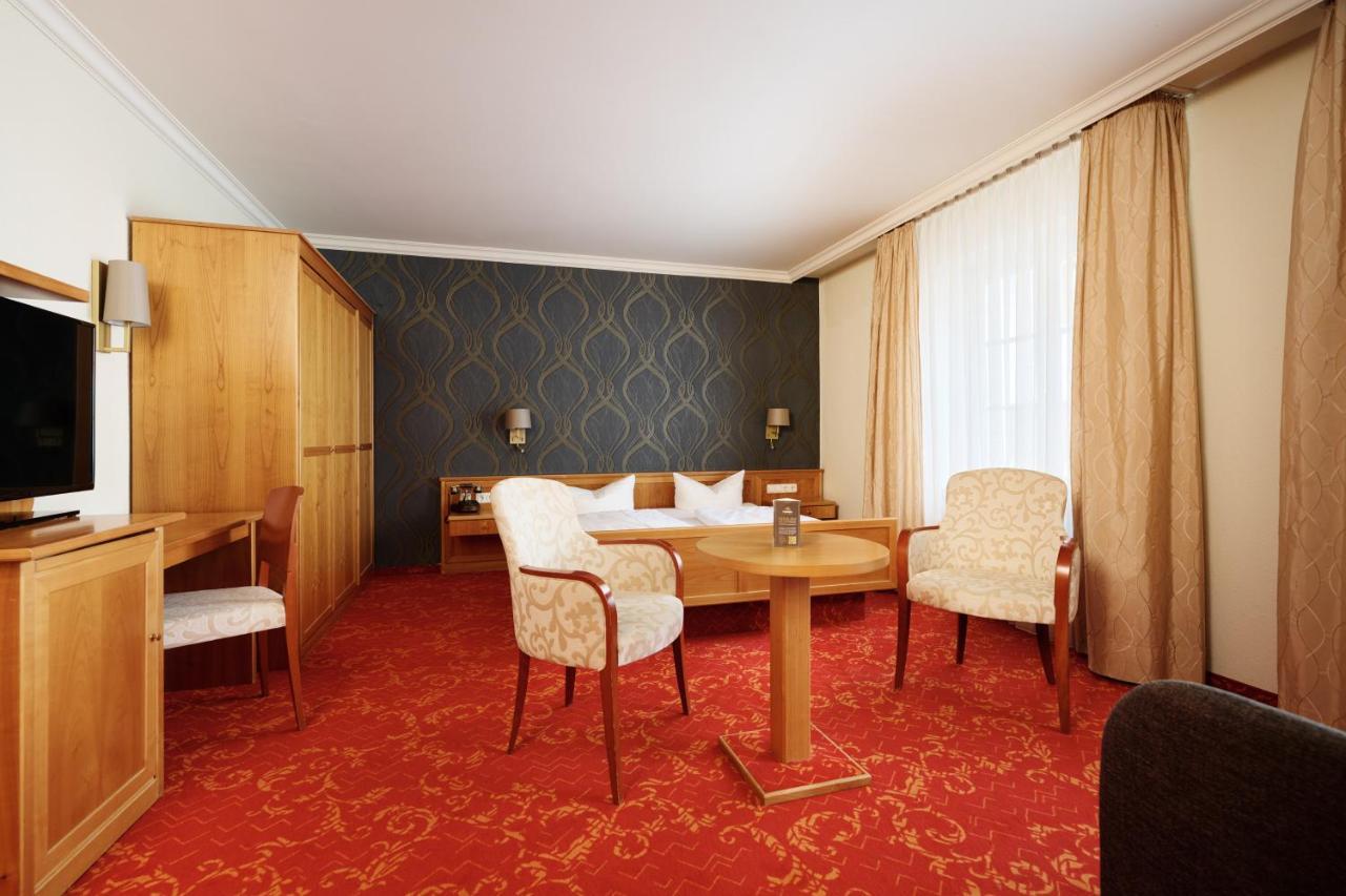 אוברסטדורף Hotel Mohren מראה חיצוני תמונה