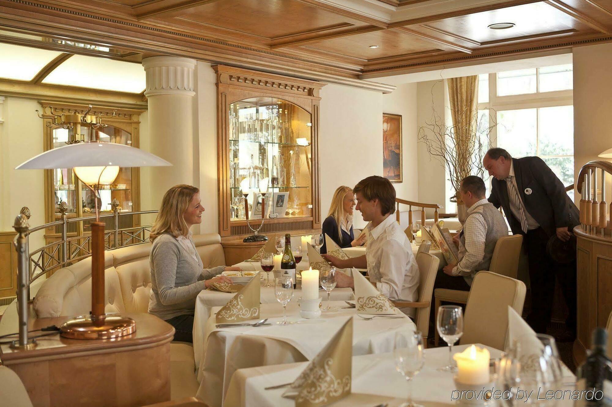 אוברסטדורף Hotel Mohren מראה חיצוני תמונה