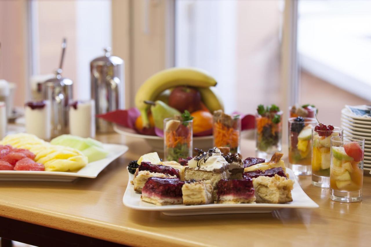 אוברסטדורף Hotel Mohren מראה חיצוני תמונה